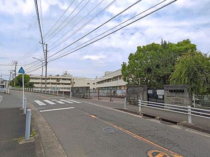 横浜市立松本中学校 560m(徒歩8分)