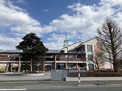 矢巾町立矢巾北中学校 現地から2900m。(徒歩37分。)