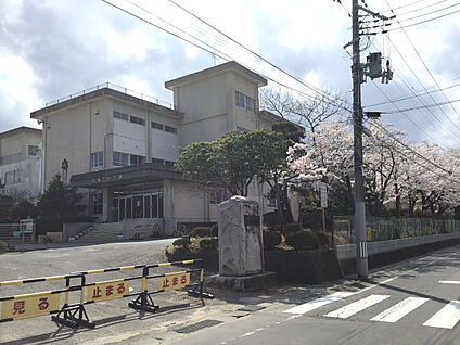 いわき市立平第三小学校 現地から1100m。(徒歩14分。)