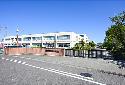 深谷中学校 現地から1580m。(自転車で9分。)
