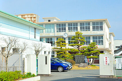 浜松市立曳馬中学校 現地から1400m～1420m。(徒歩18分。(最長))