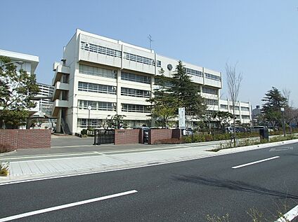 第一中学校 350m
