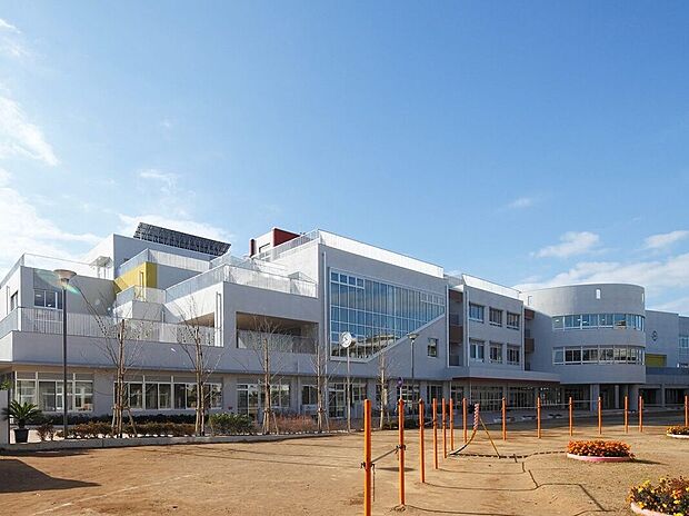 習志野市立津田沼小学校（約500m）