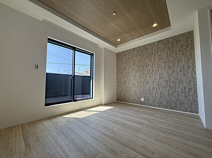 【2階約19.2帖LDK】