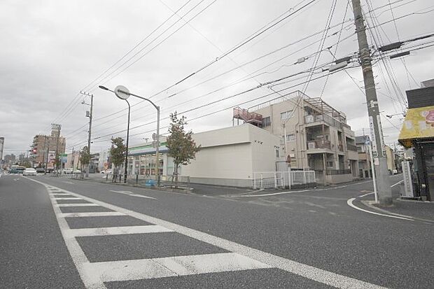 ファミリーマート