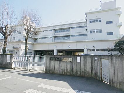 田無第二中学校 約200m