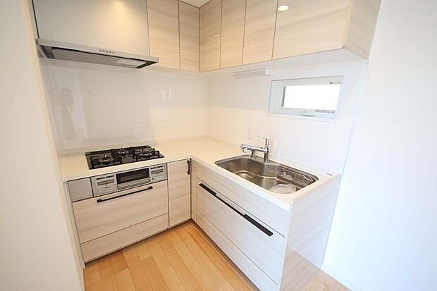 【キッチン】動線が短く作業効率が良いL字型キッチン