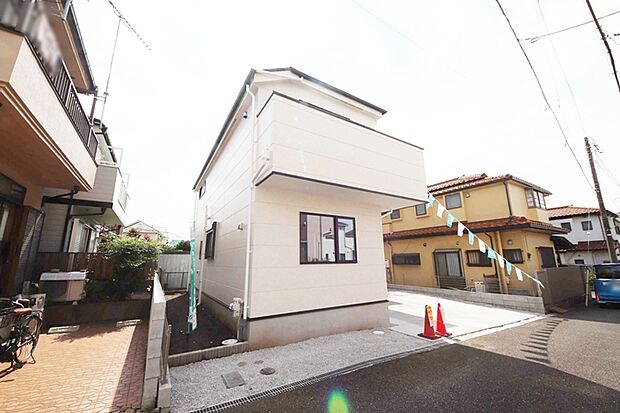 【外観】徒歩10分圏内に小学校・スーパー・コンビニ・ドラックストア・公園・図書館など