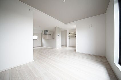 <2号棟・リビング>