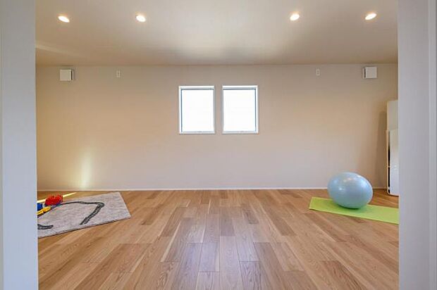 【【A号地/洋室】】各個室から収納をなくすことで、配置の制限から解放され、壁を1つ減らすことができます。自由のある、適材適所の暮らし方が叶えられます。