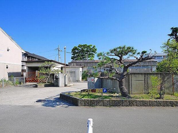 大和郡山市立郡山北小学校(約1,120m)