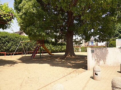 ひばり児童公園 約280ｍ(徒歩4分)