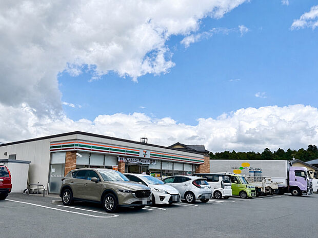 セブンイレブン御殿場川島田店（約534m）