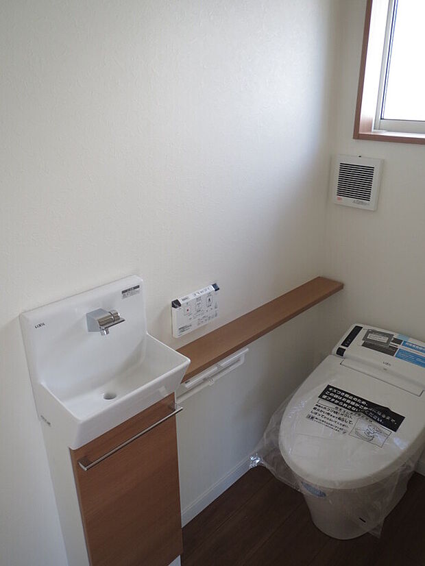 【トイレ（同一仕様）】タンクレストイレが一か所標準となっております！