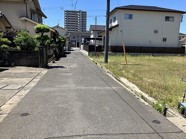 前面道路含む現地写真(建築前)