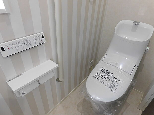 【2号地1階トイレ】トイレは全棟1,2階に標準装備！