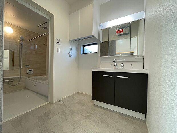 【内観イメージ】同形状・同仕様(洗面所)