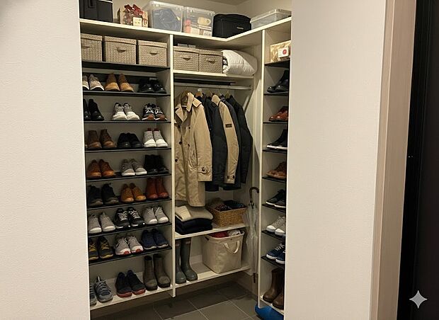 【2号地_玄関（シューズクローク）】※画像のインテリアはCGのため、実際に設置はございません。