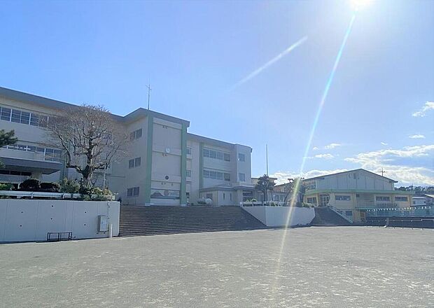 富士宮市立黒田小学校(約240m)