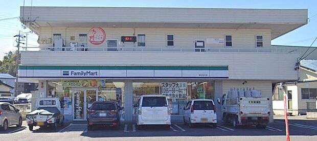 ファミリーマート東かなえ店