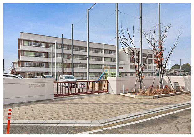 久留米市立京町小学校(約1,260m)