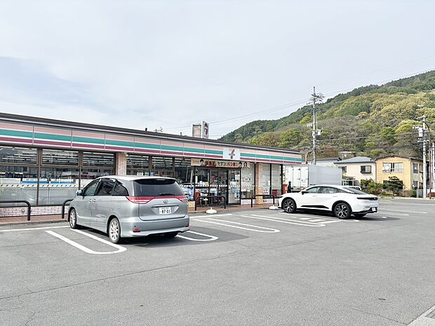 セブンイレブン諏訪武津店(約1,200m)