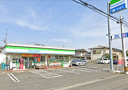 ファミリーマート小坂旭町店 600ｍ(徒歩8分)