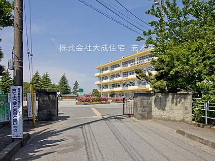 志木市立宗岡第四小学校 800ｍ(徒歩10分)