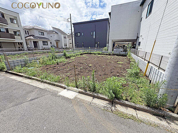【COCOYUNO川越市新宿町4丁目】安心安全に住まえる耐震性能を備えます。　現地写真：2026.8.15撮影