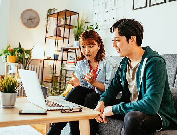 【「価格シミュレーション」や「メタバース見学」も スマホで簡単】建物階数、外観、部屋数、インテリア、プランをWEBでお選びいただければ本体価格がすぐ分かります!打ち合わせ回数も少なく済んで、ご入居までの時間も短縮!メタバース上でいつでもどこでも、隙間時間に見学できます。「タイパ」良く、お住まいづくりをお進めいただけます!https://webproduct.mitsuihome.co.jp/