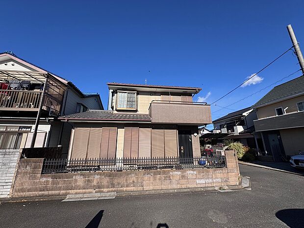 【現地土地写真(古家有更地渡し)】現地(2025年12月)撮影/南東方向から