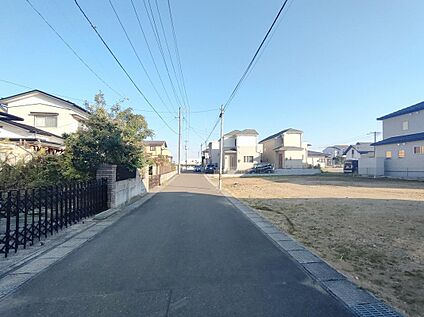 前面道路（A区画側より） 