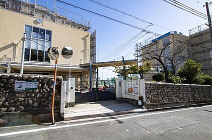 神戸市立住吉中学校 350ｍ(徒歩5分)