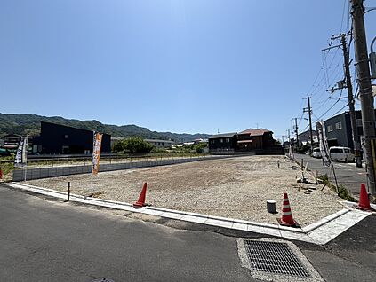 現地