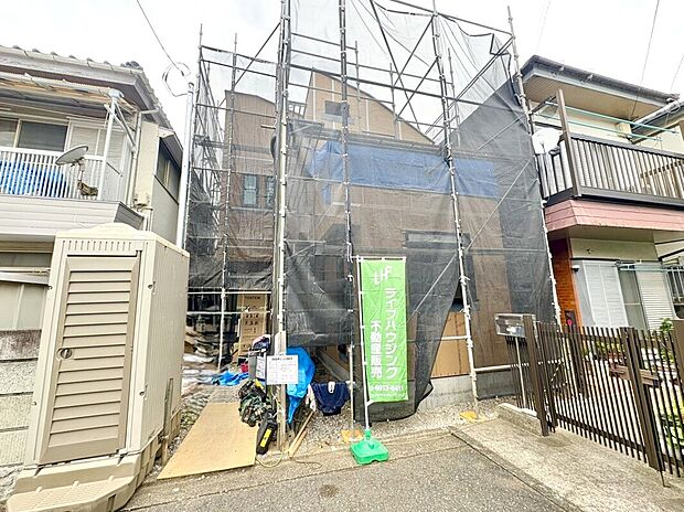 【現地外観】
現在は木工事作業中(2026.8月撮影)