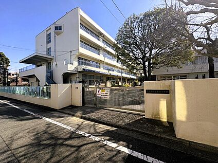 武蔵野市立第四小学校 約250m(徒歩4分)