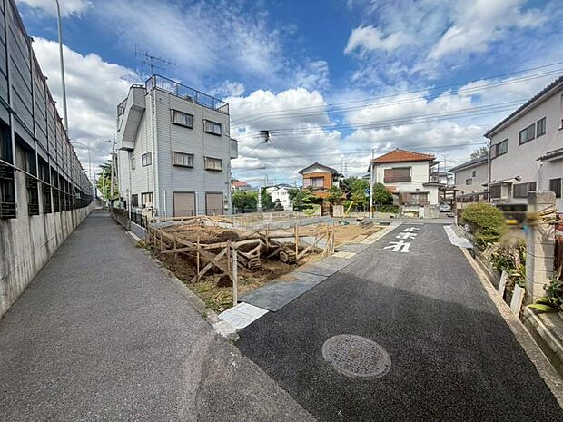 【現地写真】角上魚類やベルクが徒歩10分圏内だけでなく、大型商業施設ステラタウンも自転車11分。日常の食料品から休日のお買い物・映画まで、すべてが近隣で完結する贅沢な環境です。（2026年5月撮影）