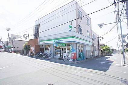 ファミリーマート 春日部一ノ割店 780m(-)
