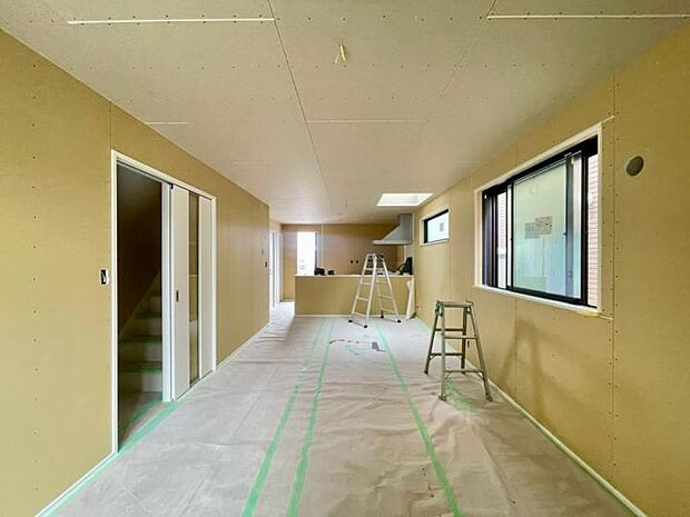 【内観】◆着々建築中!建築中ですが室内の広さ等ご体感出来ますので、是非ご見学ください!※2026.9月撮影