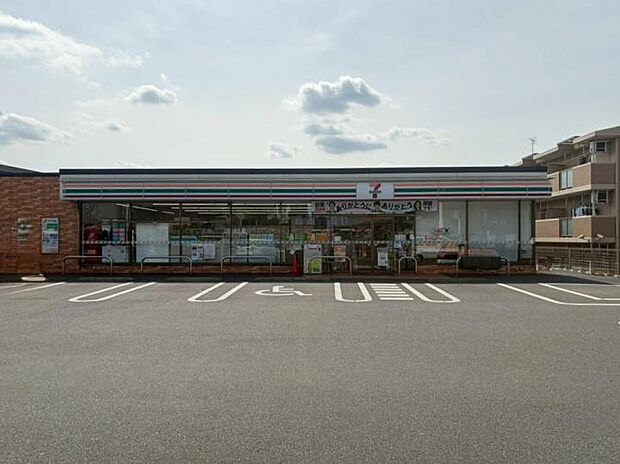 セブンイレブン志木柏町4丁目店(約550m)