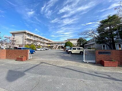 吉川市立南中学校 190m(-)
