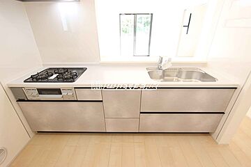 JR青梅線「河辺」駅 バス乗車15分、万場坂バス停下車 徒歩6分 その他