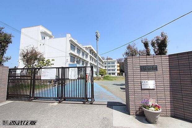 福生市立福生第七小学校(約200m・徒歩3分)