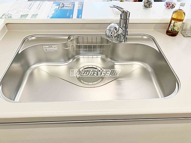 【非公開】【キッチン水栓】ビルトインタイプの浄水器で、飲み水も安心です。同仕様写真