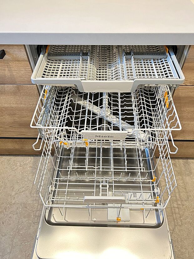 【食洗機】ビルトイン食洗機を標準装備。家事時間を短縮し、毎日の負担を軽減