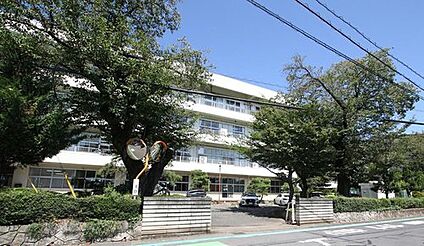 下野市立国分寺中学校 1090m(徒歩約14分)