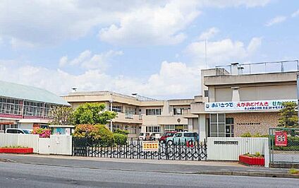 小山城南小学校 約1,500m～2,100m(徒歩19分～27分)