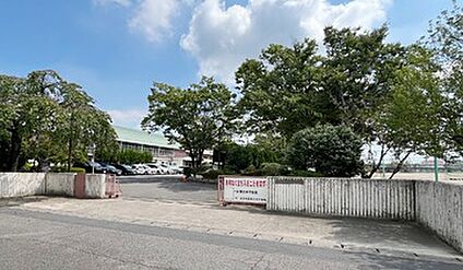 小山第三中学校 約2,300m～約2,360m