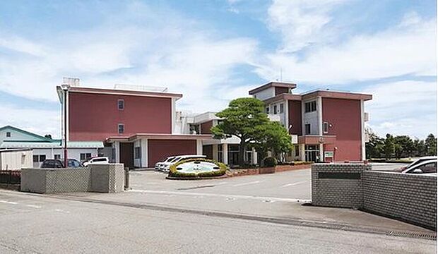 若草中学校(約2,580m)