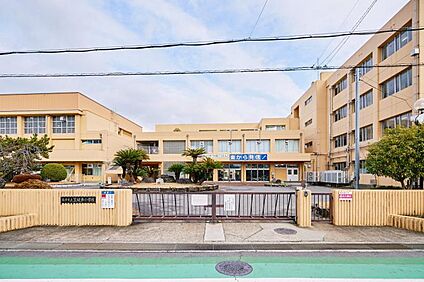 草津市立笠縫東小学校 650m(-)